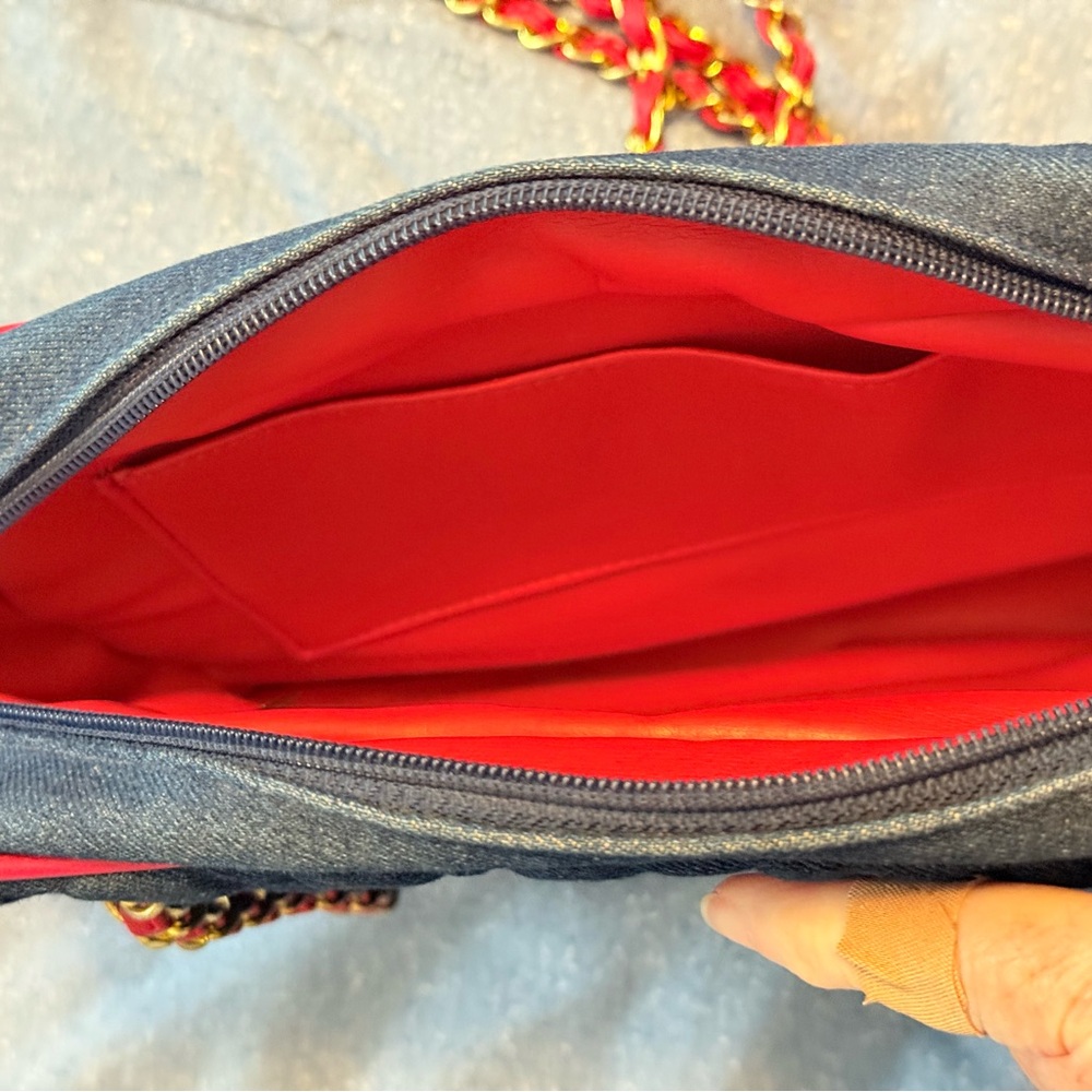 Vintage Style Quilted Denim Cross Body With Red Trim And Gold Chain Accents - Picture 6 of 7